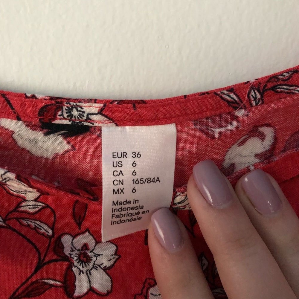 SOLD H&M Red Off-The-Shoulder Floral Dress - Picture 3 of 3
